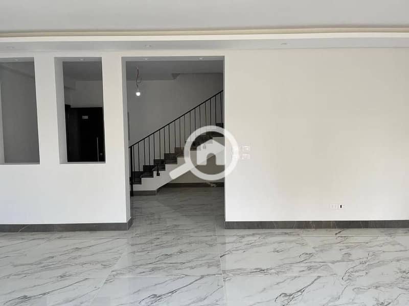 5 41d033f9-6d34-4fa4-af28-a37725d71183. jpeg