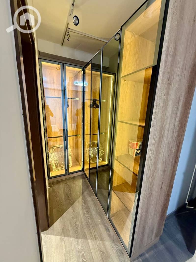 11 cd7c8151-ebcd-4aa7-9040-f658f26c5be1. jpeg