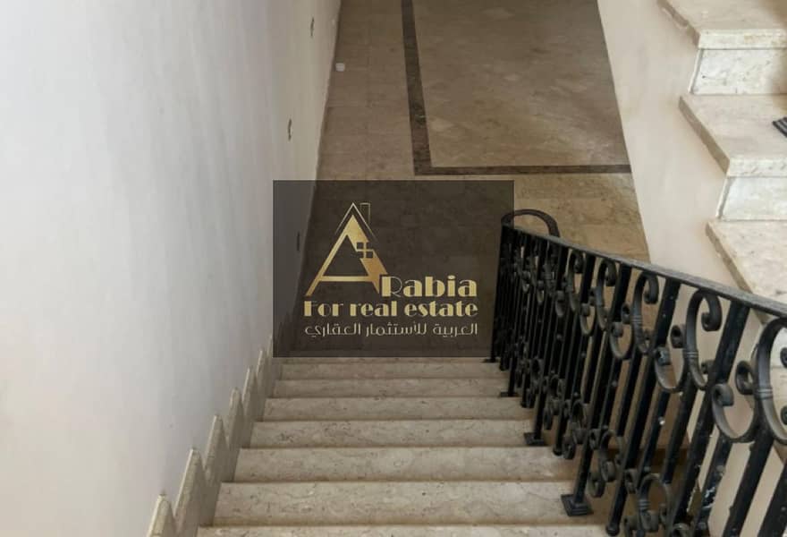 6 d969e25d-740c-41e0-a947-b1a4aa7abbf2. jpg