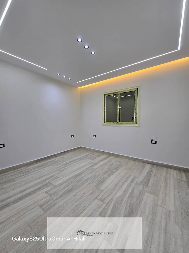 10 WhatsApp Image 2025-11-21 at 5.34. 39 PM. jpeg