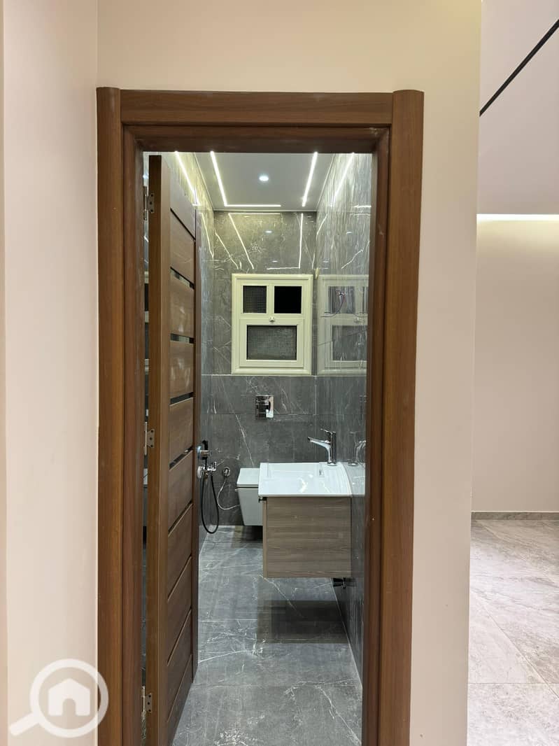 17 WhatsApp Image 2025-11-20 at 3.08. 50 PM (3). jpeg