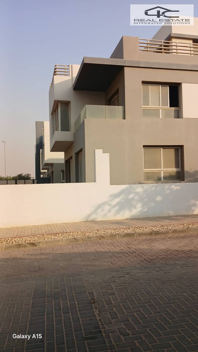 7 WhatsApp Image 2025-11-10 at 12.18. 48 PM. jpeg