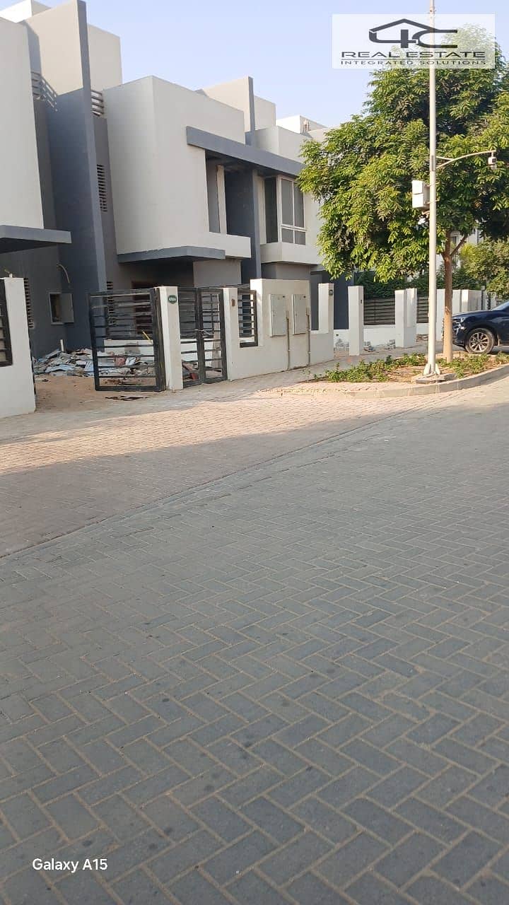 10 WhatsApp Image 2025-11-10 at 12.21. 58 PM. jpeg