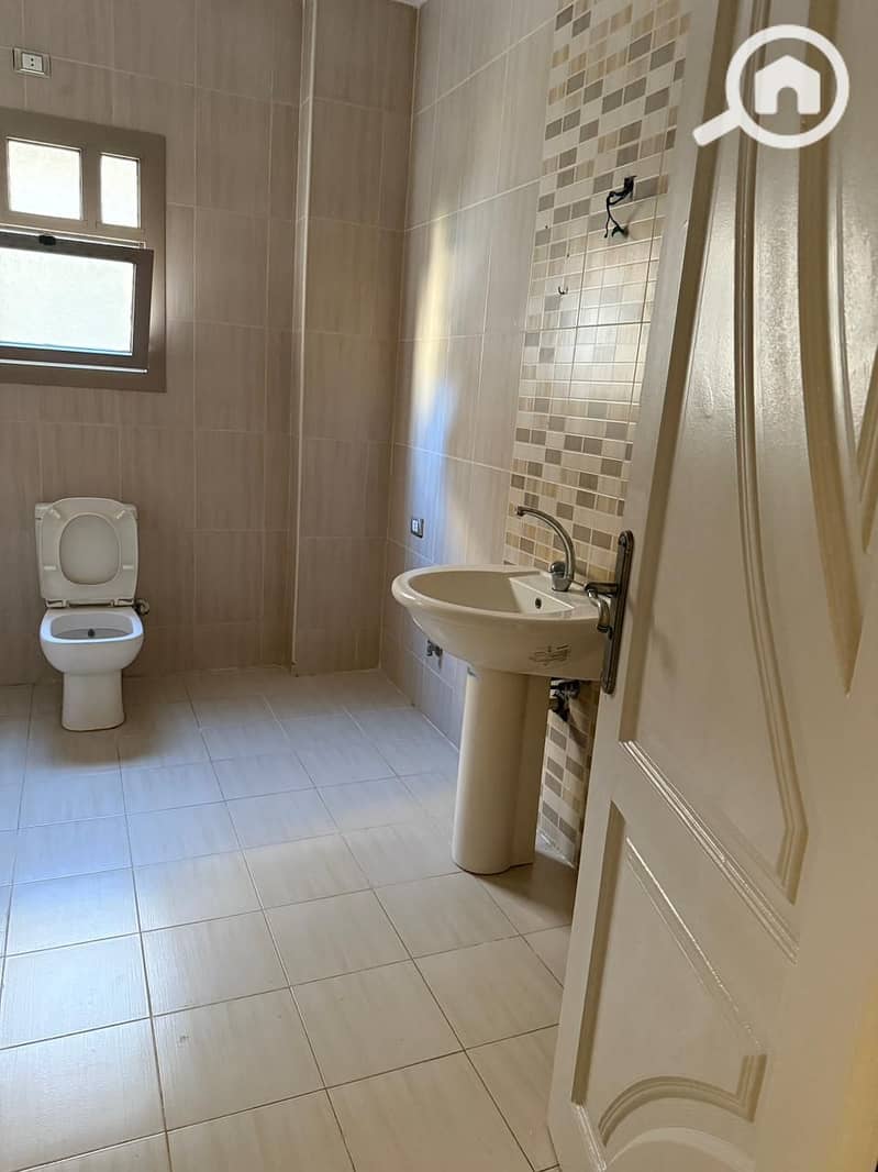 10 WhatsApp Image 2025-11-21 at 6.08. 51 PM. jpeg