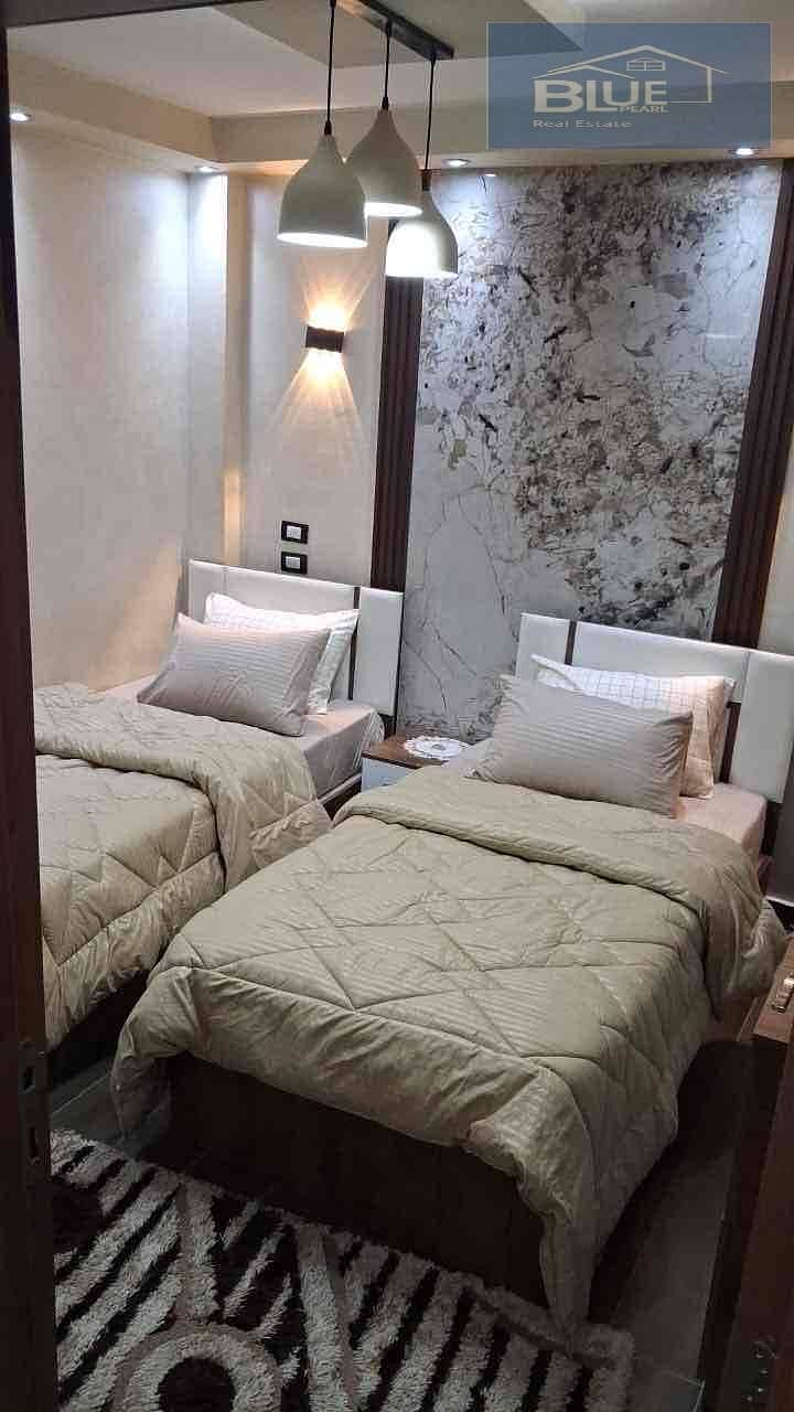 7 590a242d-fc29-4a00-9ab9-2af45f92b99e. jpg