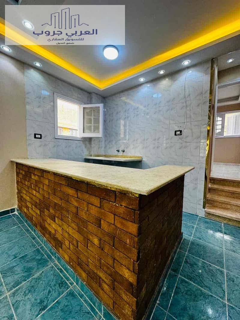 11 e09354fd-7897-422c-aba1-0e53a645502b. jpg