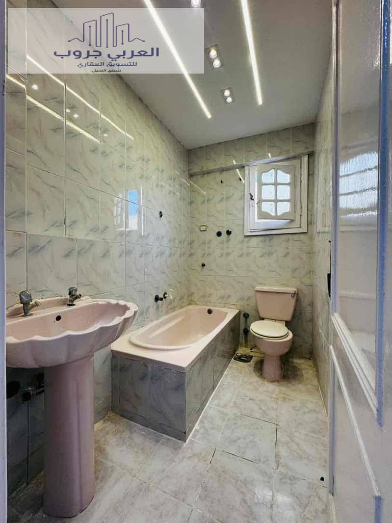 16 df94e185-cf92-4afa-8e40-ff7b7249e07a. jpg