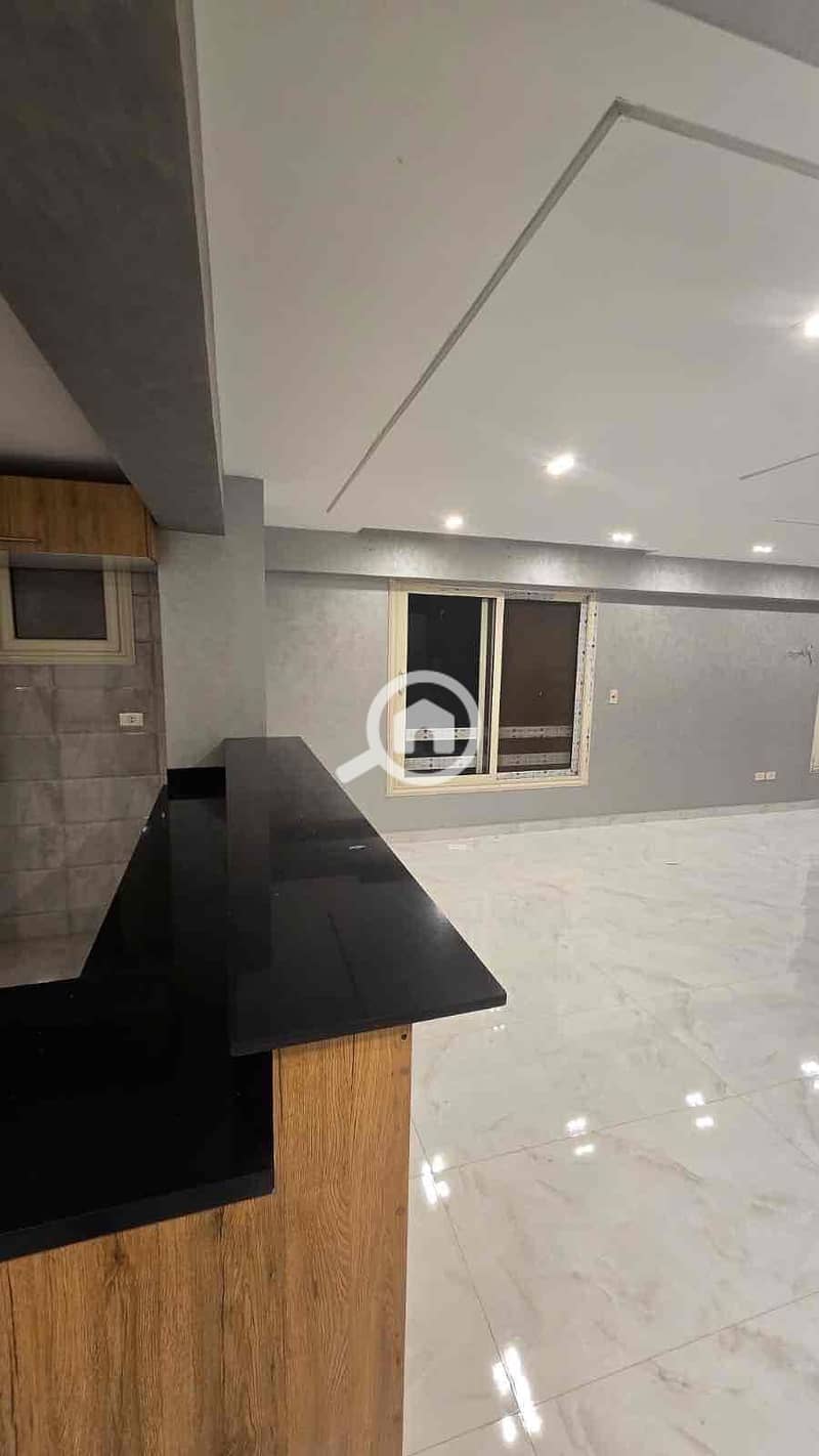 13 c78f15f6-372c-4571-b5a3-c5fe0963457c. jpg