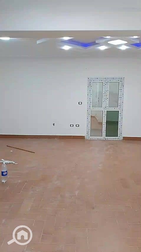 2 WhatsApp Video 2025-11-21 at 18.39. 48_02cbf15d_000006. jpg