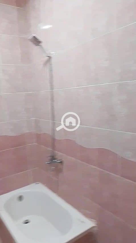 14 WhatsApp Video 2025-11-21 at 18.39. 48_02cbf15d_000096. jpg