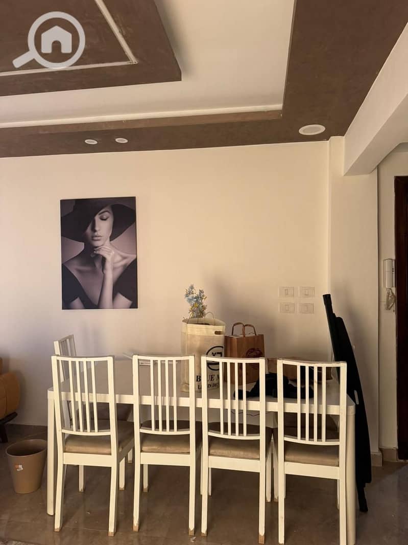 4 a7633cd0-6ae8-4169-8946-896cae022dd5. jpeg