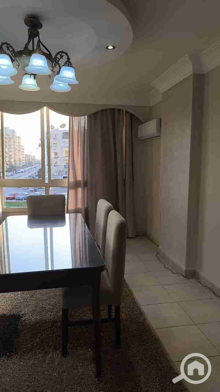 1000543883. jpg 1000543883. jpg