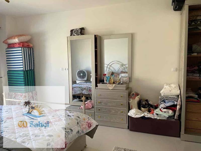 5 041d0dab-3851-463c-a2cf-34b8b8f753d0. jpg