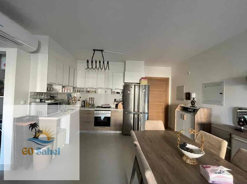 8 7f656053-9533-4446-a27e-ec0ea4a5d564. jpg