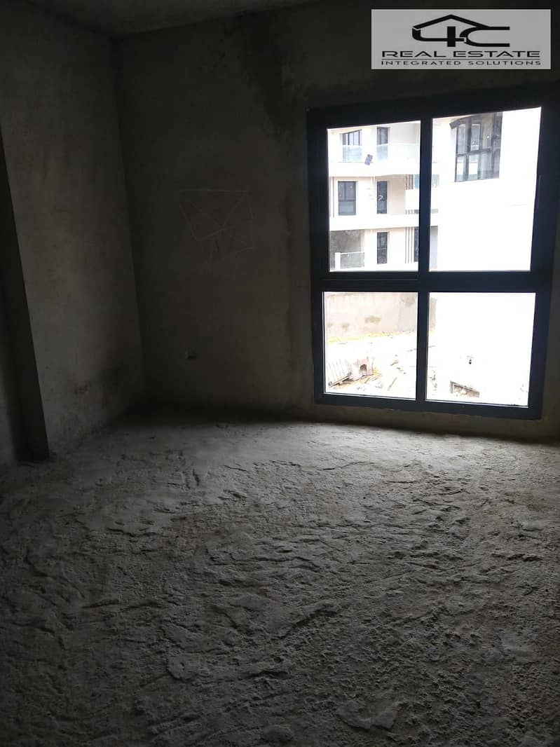 10 WhatsApp Image 2025-11-09 at 16.58. 41. jpeg