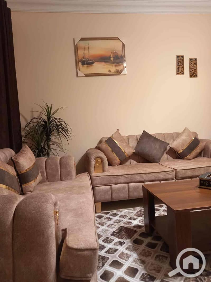 11 e1a90c1d-4b2c-4680-a73c-98ec6d3ee39d. jpg