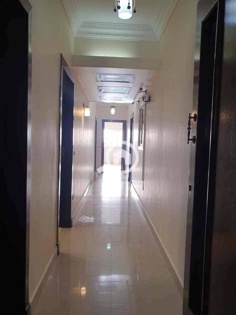 2 e4727602-7470-48e0-84de-5ab94249dc7e. jpg