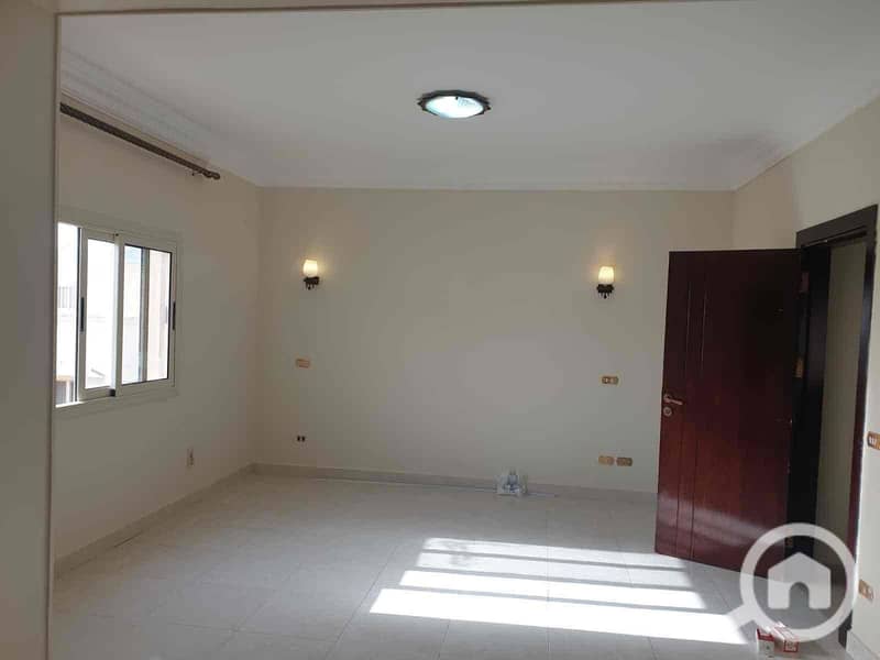 20 935d0fe9-8d5d-4fae-8e2f-5dfddf6dfc64. jpg