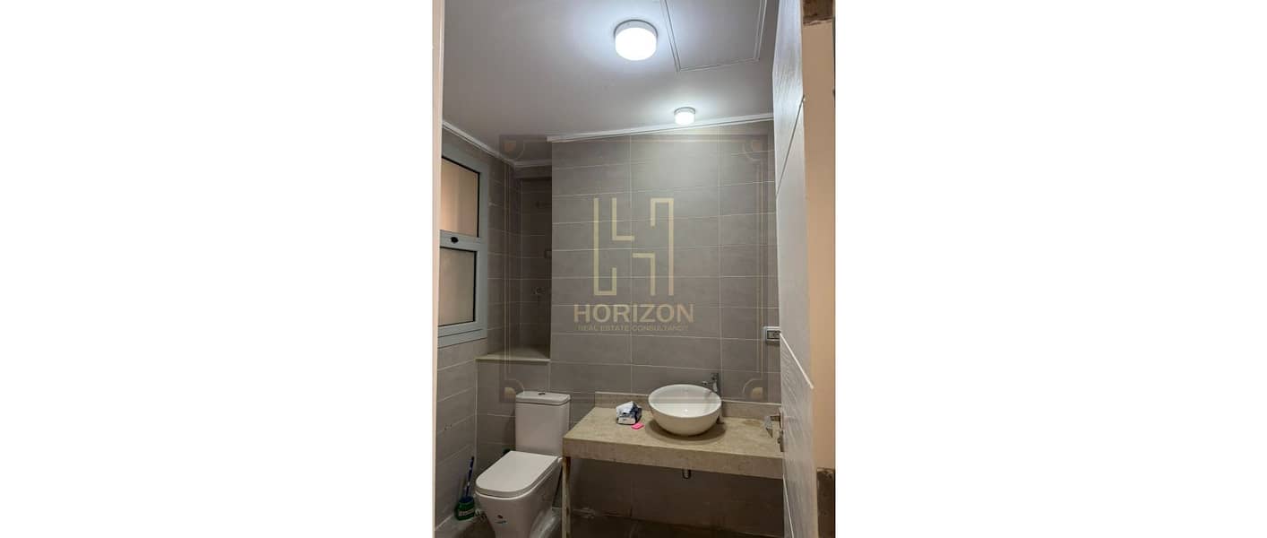 5 WhatsApp Image 2025-10-21 at 6.15. 23 PM (1). jpg