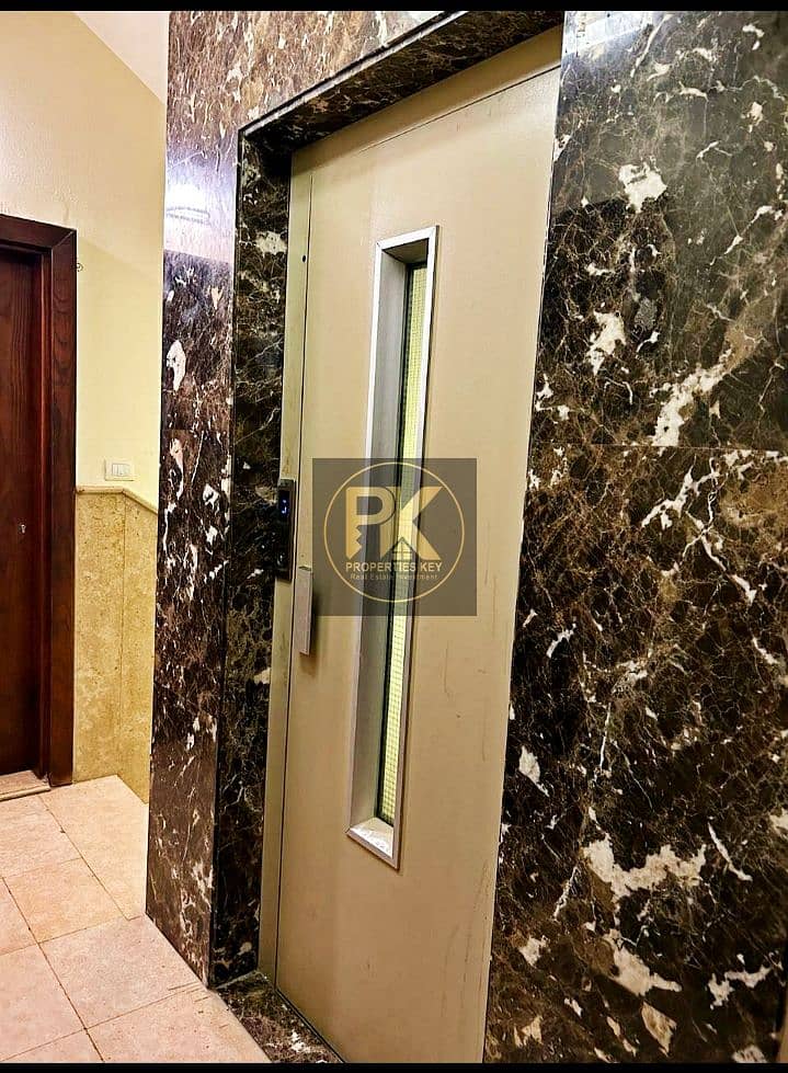 18 06C95610-ADD6-49CA-B35F-DD46DC7F6C46. jpeg