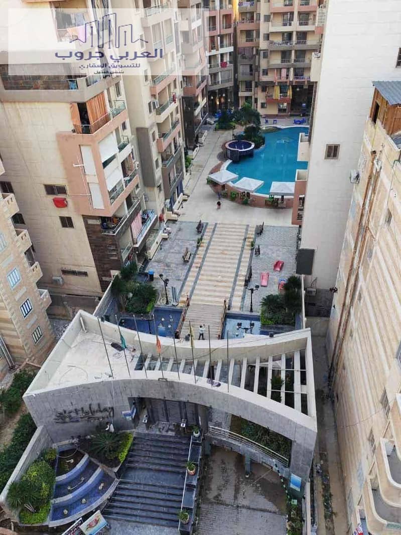 2 b3fc6903-5260-4ee7-9ff7-391121226fbd. jpg