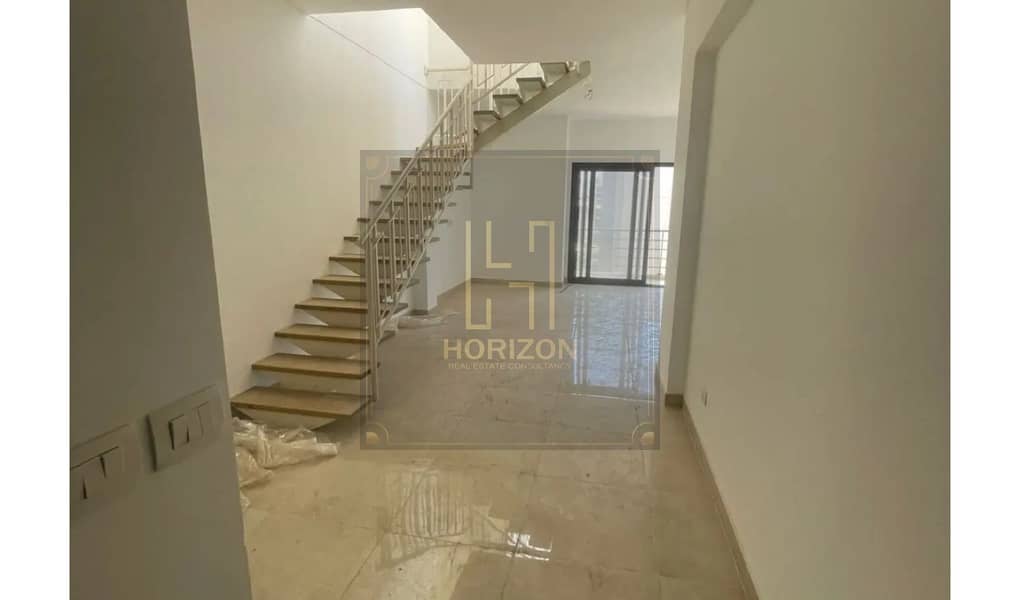 5 8242946-5647ao. jpg