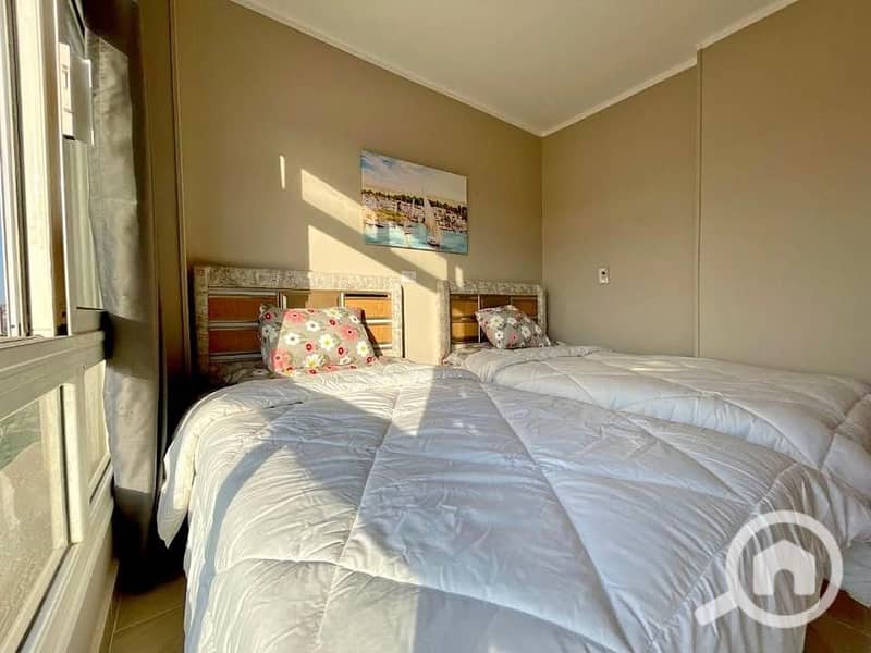 4 568192097_25900611292874323_29027899956148663_n. jpg