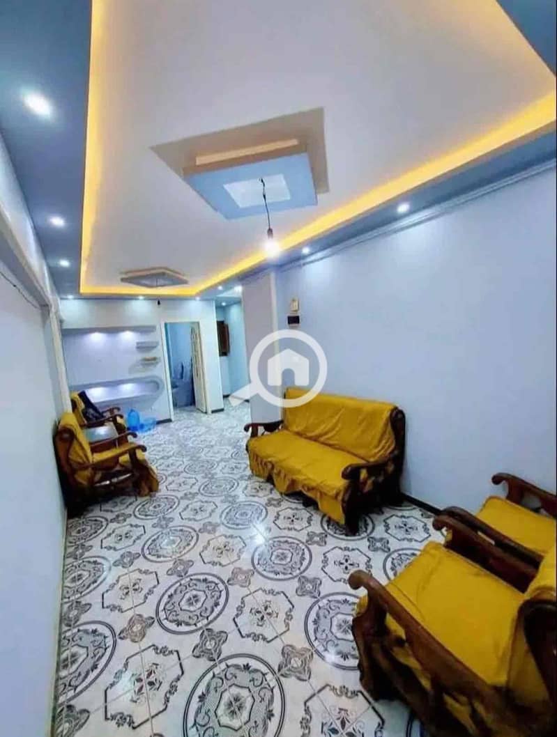 10 086f0b8e-7457-415f-90ed-844614b4d7bf. jpg