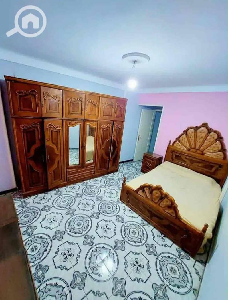 12 e9be01fc-69e3-415f-b618-55194c0ff3d9. jpg