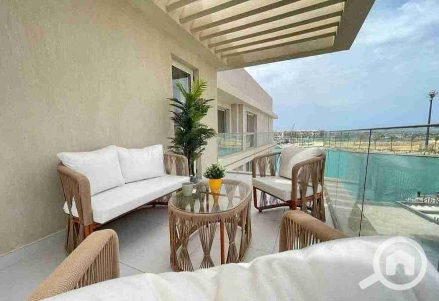 1000551714. jpg 1000551714. jpg