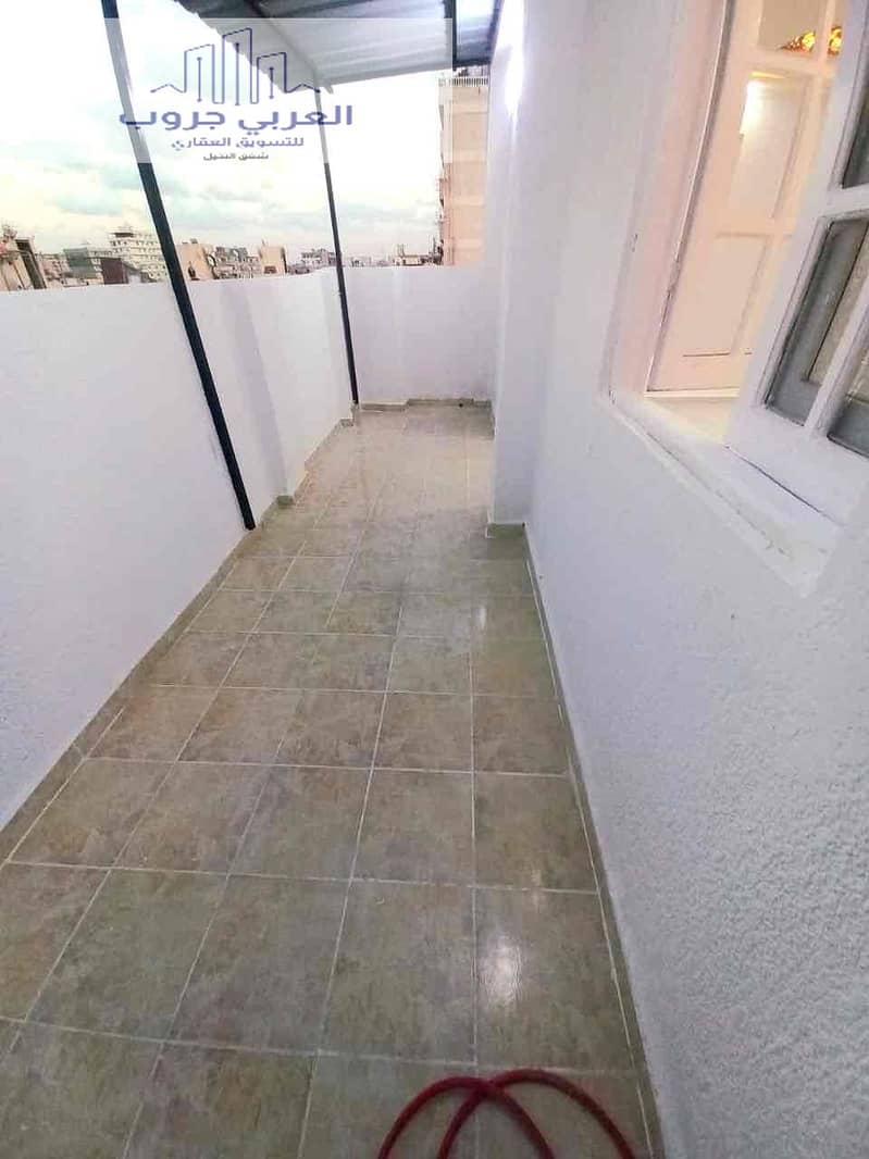 2 d2384b44-44b3-4dc8-a64b-7b953d4e507f. jpg