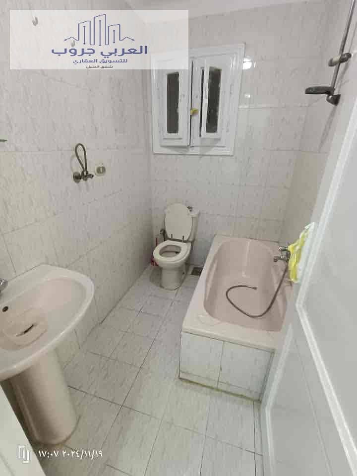 5 8feaf56c-c26a-4c00-a9e8-feb5032b0a94. jpg