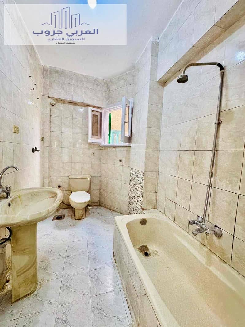 10 4fac8907-d9c5-4cf8-bd17-52cde111e6c8. jpg