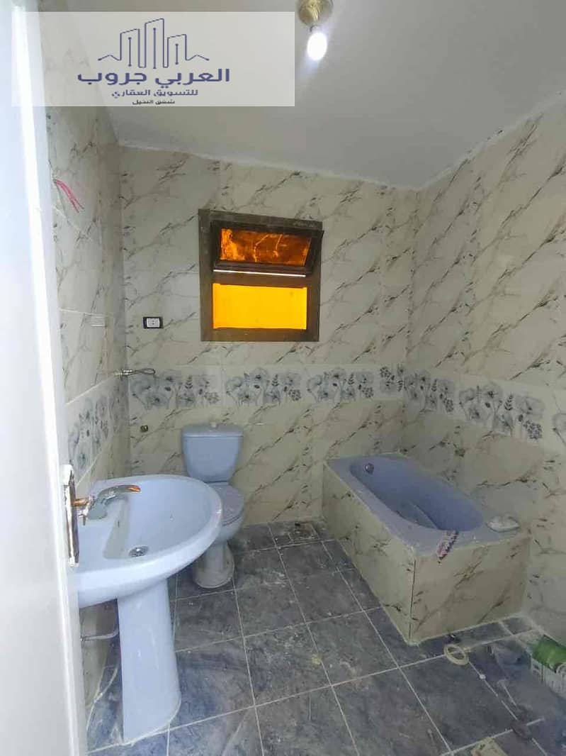 4 09b71754-8d82-4ac3-95cb-eb4e431ae894. jpg