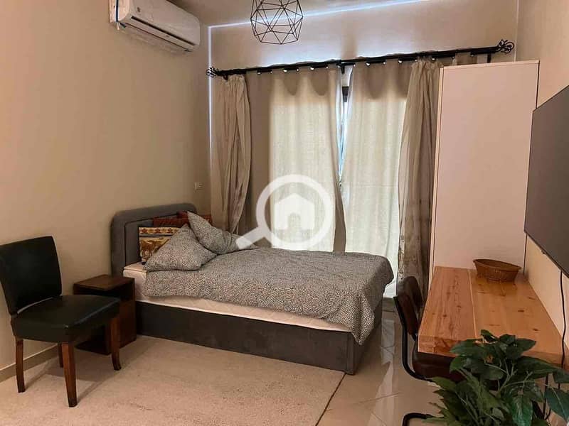 8 d0eb3932-22ae-43f5-8931-fb8114bbf829. jpg