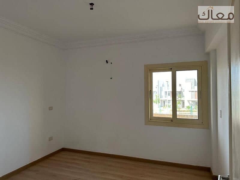 8 WhatsApp Image 2025-10-06 at 11.59. 58 AM. jpeg