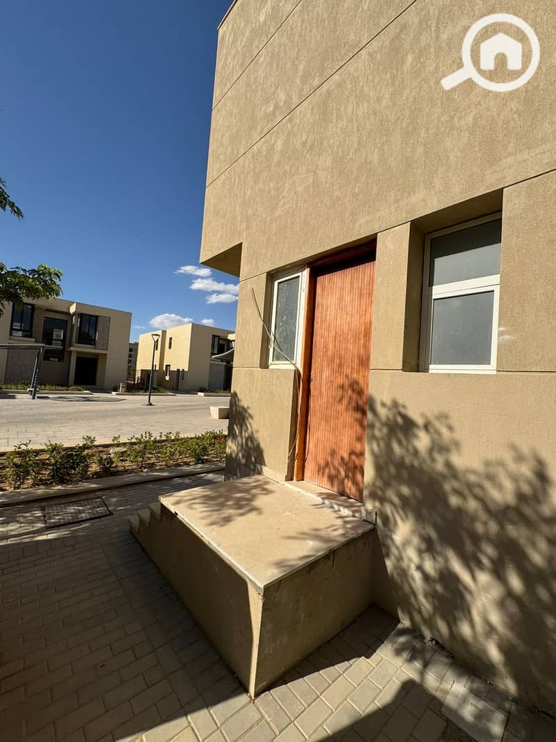 10 WhatsApp Image 2025-10-12 at 12.30. 52 PM. jpeg