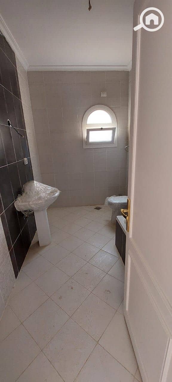 5 5ada9c77-7439-4bf1-8028-26848c27ffdf. jpeg