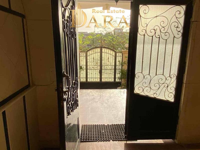 9 09acf8f5-d827-4b33-8ae5-43c935b2e46c. jpg