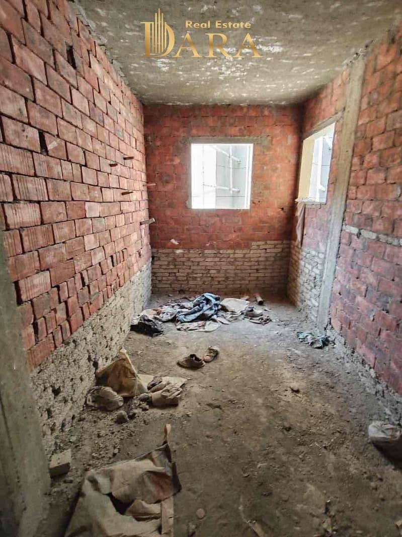 16 ed2f667a-7d5f-43de-b9fd-ef712bf96dd4. jpg