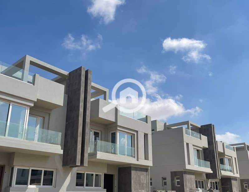 4 WhatsApp Image 2025-10-20 at 13.34. 13_d1062843. jpg