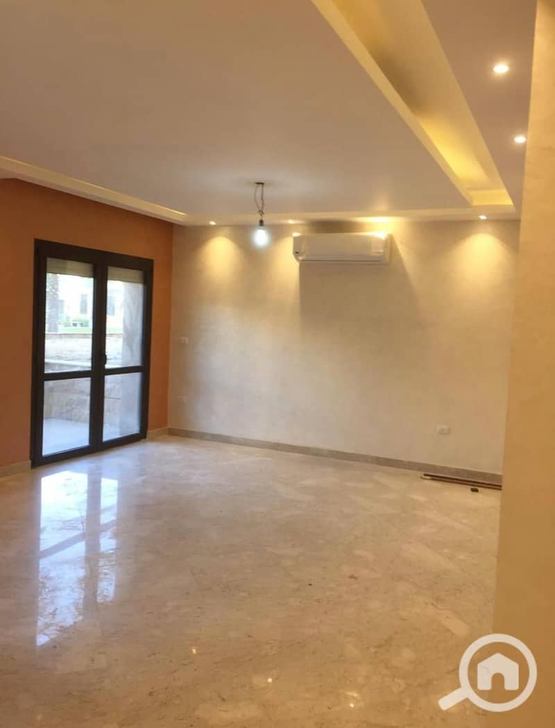 6 0a866863-7493-4d65-b7cc-212732e9dc43. jpg