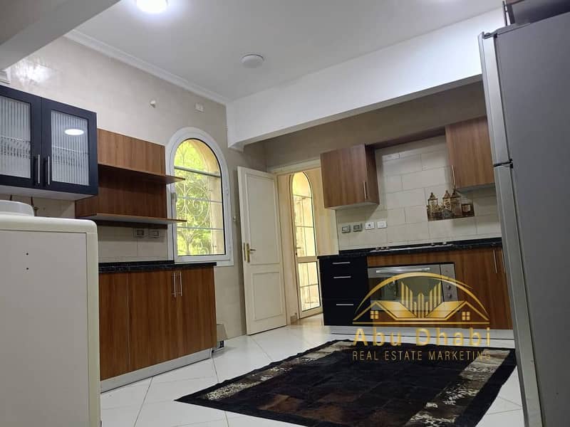 7 531693399_749028051207427_8290597026182504637_n. jpg