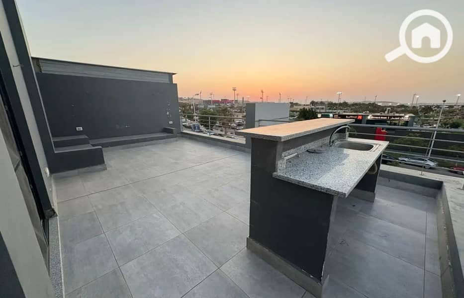 12 7470113-16121o_1400x900. jpg