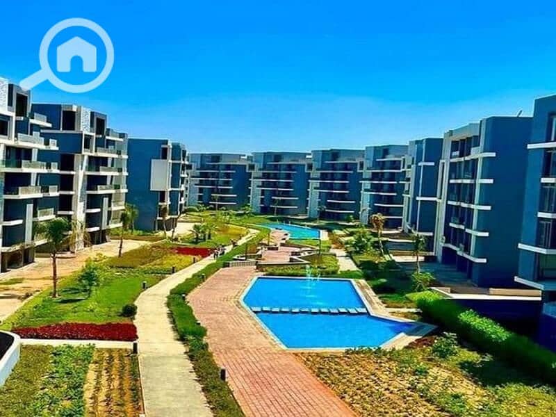 2 4282104-8feafo. jpg