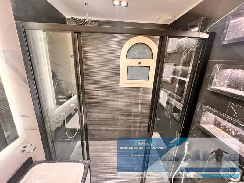 32 69ff78dd-0277-48c9-bef2-16b4a14443cf. jpg