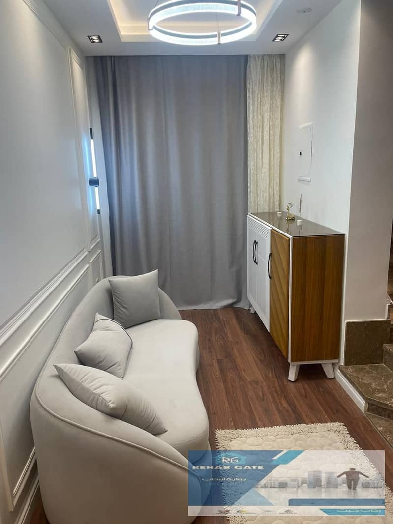 35 89f8e595-3b92-4084-acd0-05e5b77141be. jpg