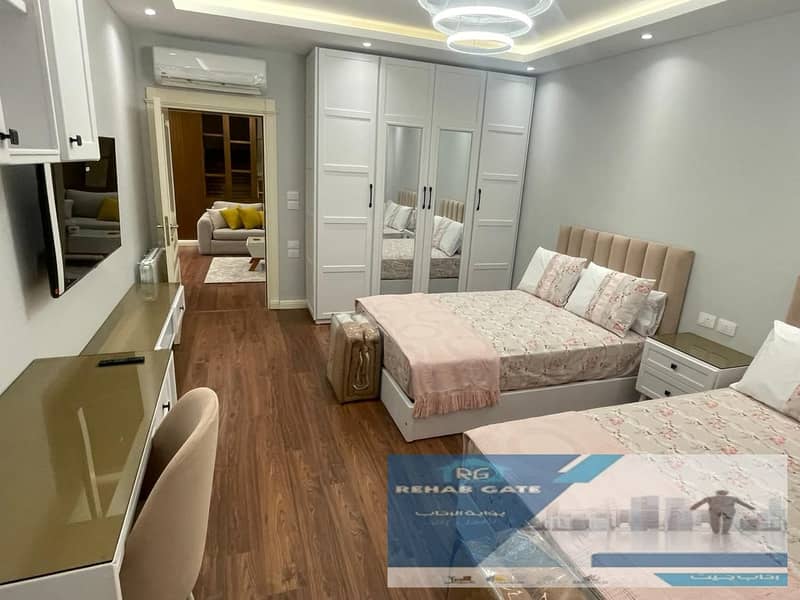 55 b9b1fe10-05fe-491e-82a5-685c04734dd7. jpg