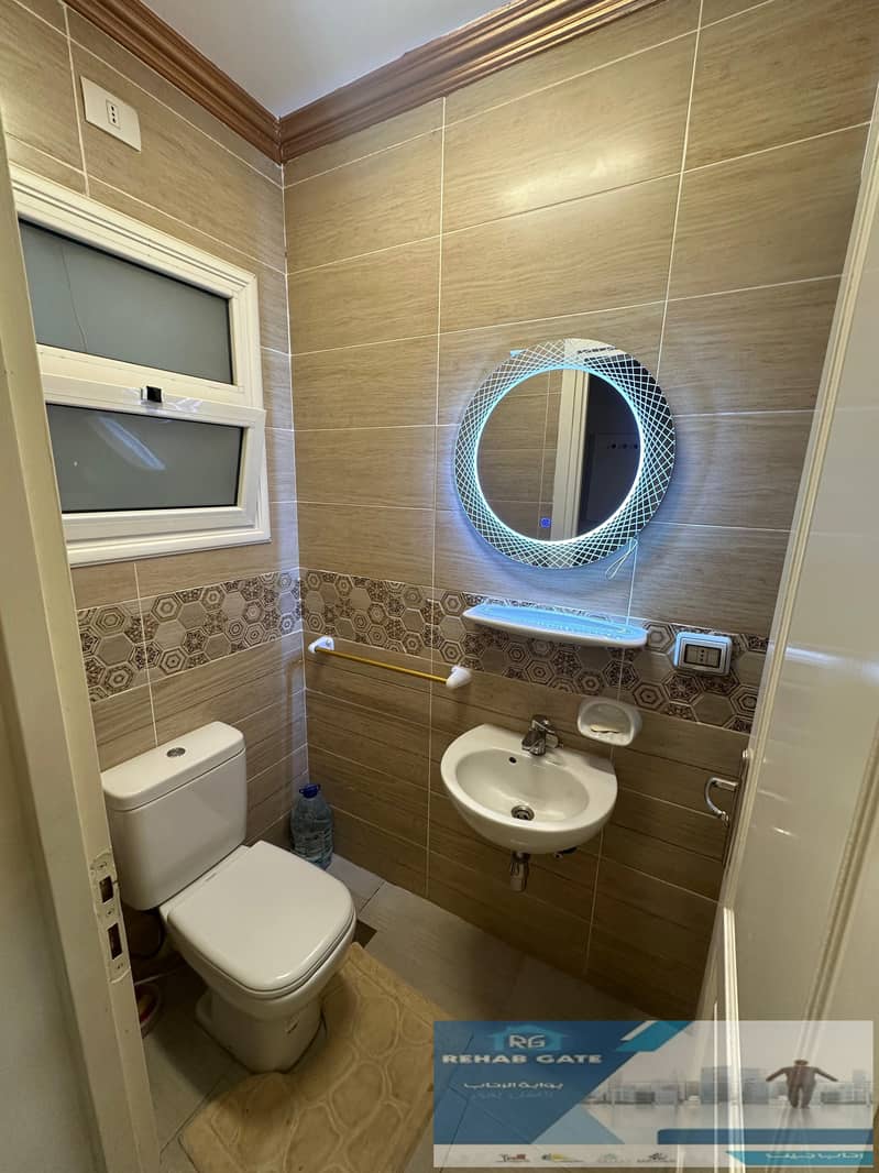 4 bdb11f26-3bce-4e16-86d5-a6c334b0a291. jpg