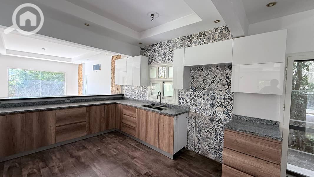 19 fe514d49-a8c8-4f7a-8e8f-7a6b91c74ee2. jpg